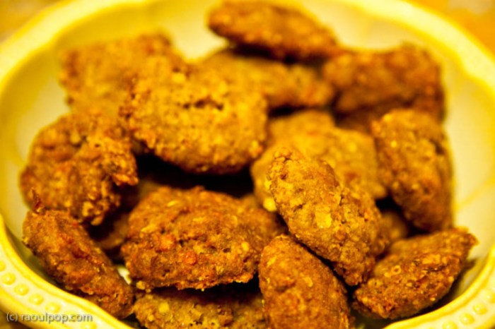 Vegetarian patties (piftele vegetariene). Recipe adapted by Ligia Pop.