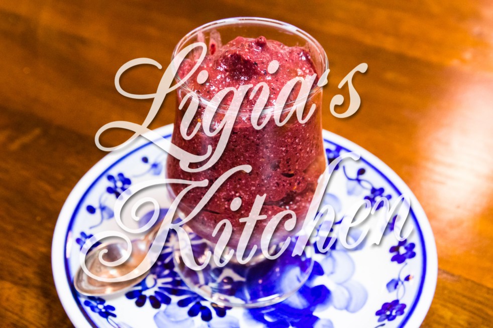 Inghetata raw din afine si zmeura