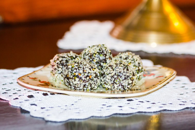 Bombonele cu carob si nuci